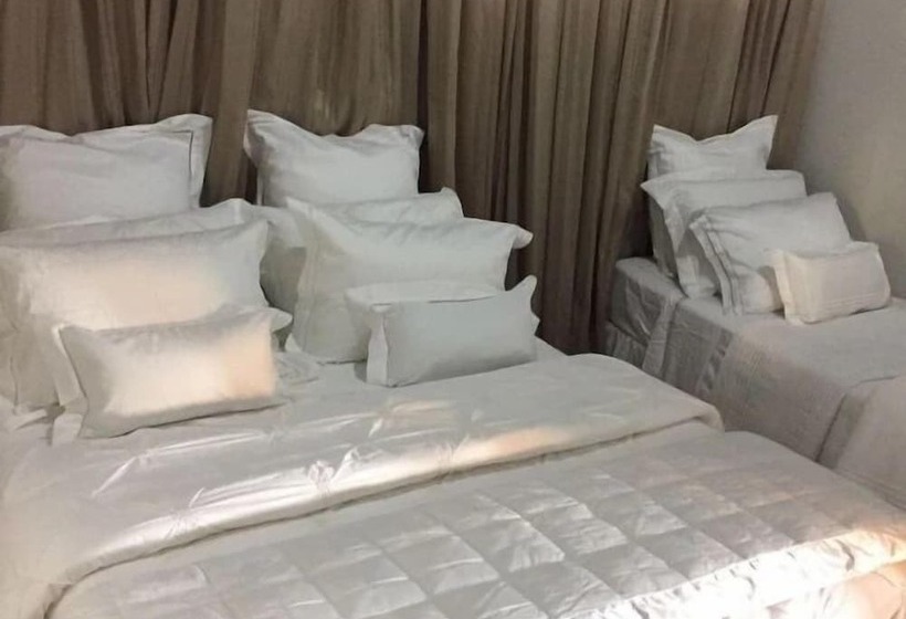 هتل Pousada Villa Guimaraes