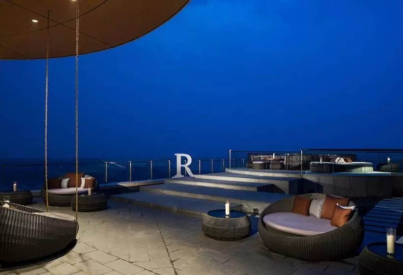 Hotelli Renaissance Suzhou Taihu Lake