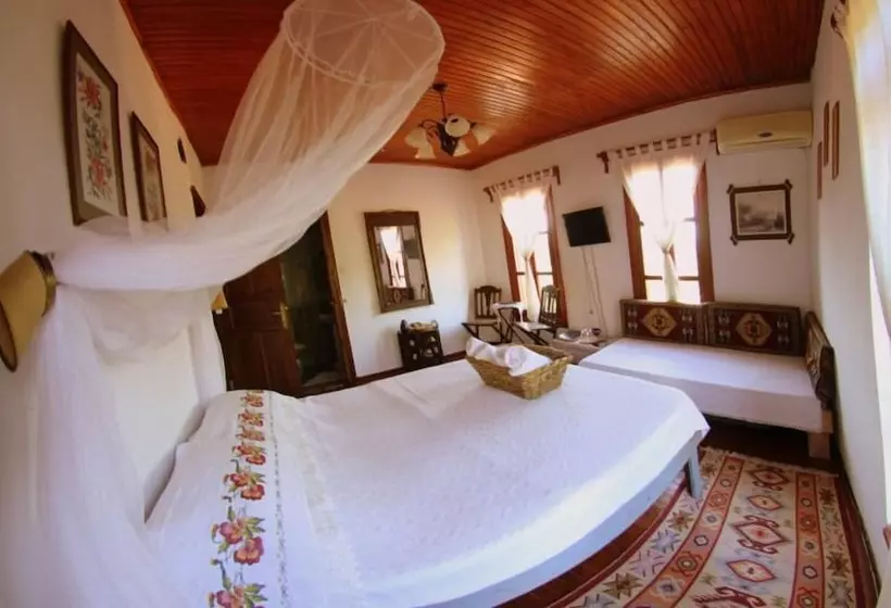 ホテル Salkim Konak Agac Evler