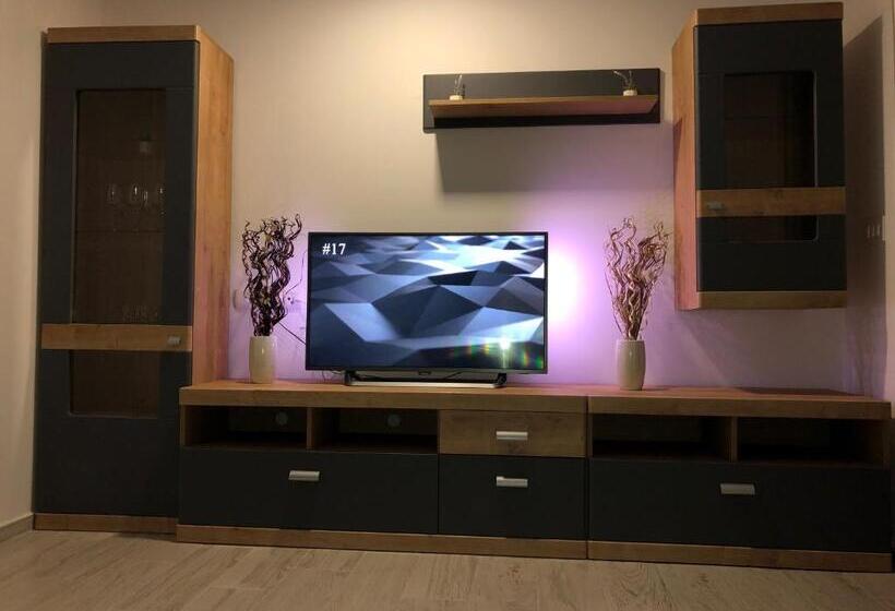 پانسیون Apartmans And Rooms Slavica