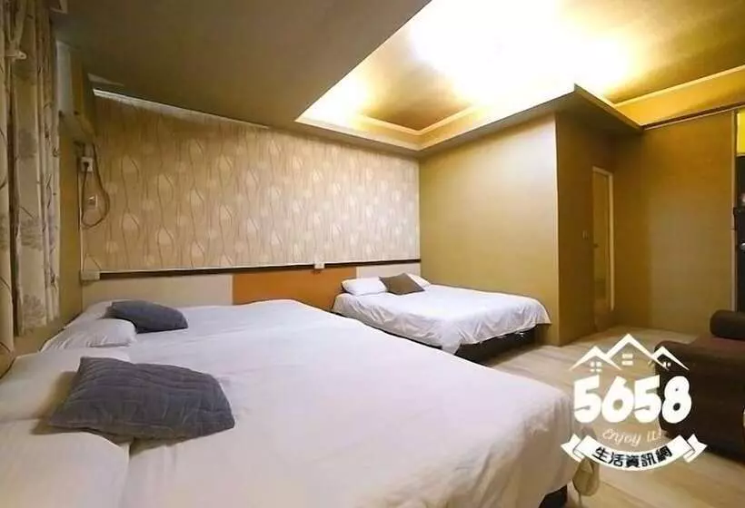 پانسیون Taichung Fengjia Duduhouse