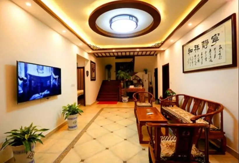 ベッドアンドブレックファースト Zhouzhuang Chen Jia Boutique Inn