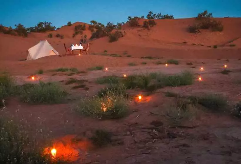 Hotelli Bivouac Les Hommes Bleus Exclusive Camp