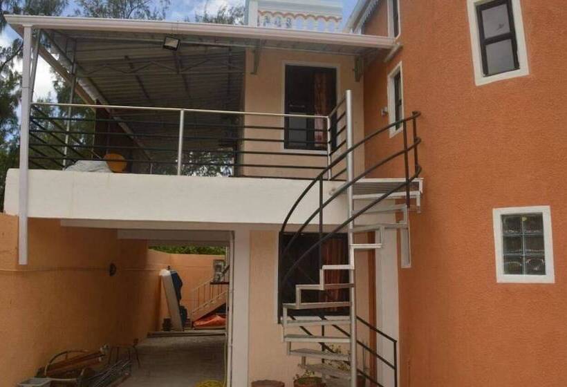 هتل Gravier Lodge