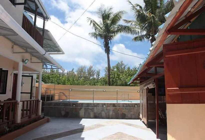 هتل Gravier Lodge