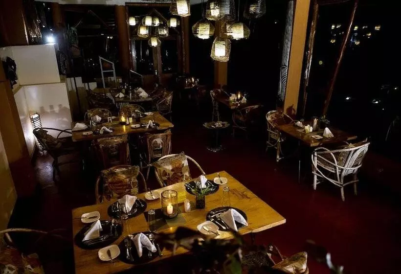 هتل Karama Lodge & Spa