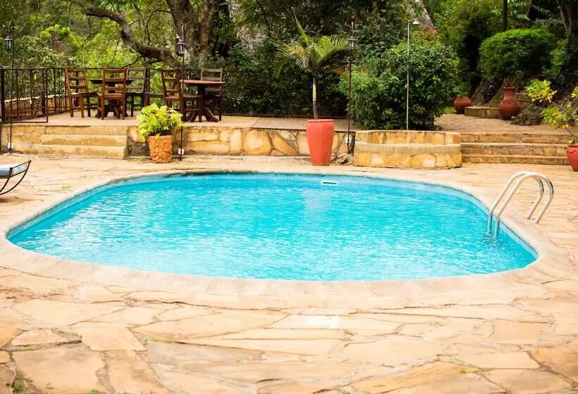 هتل Karama Lodge & Spa