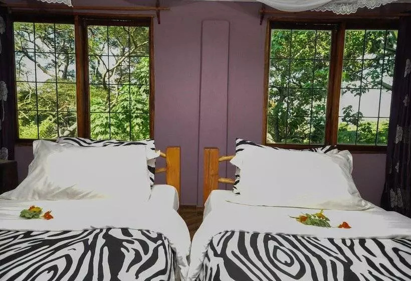 هتل Karama Lodge & Spa