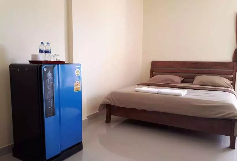 Hotelli Wattana House