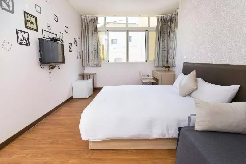 پانسیون Dayhouse