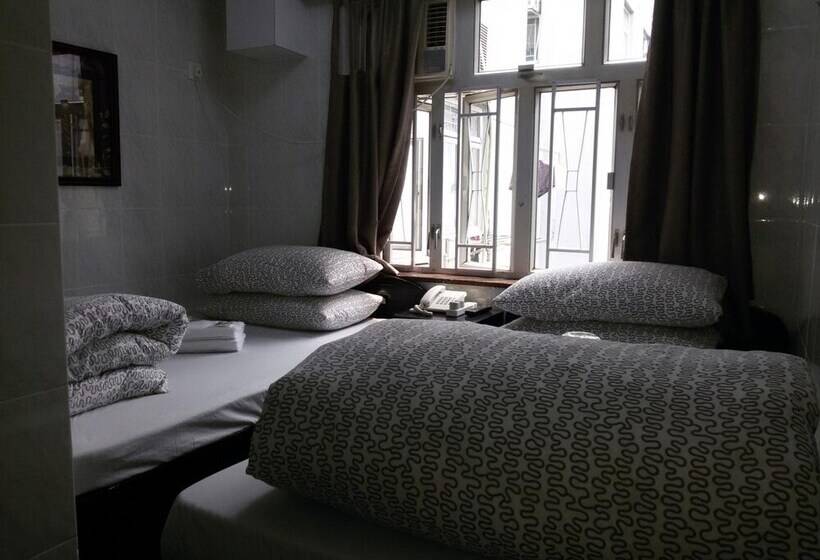 پانسیون Tom's Guest House