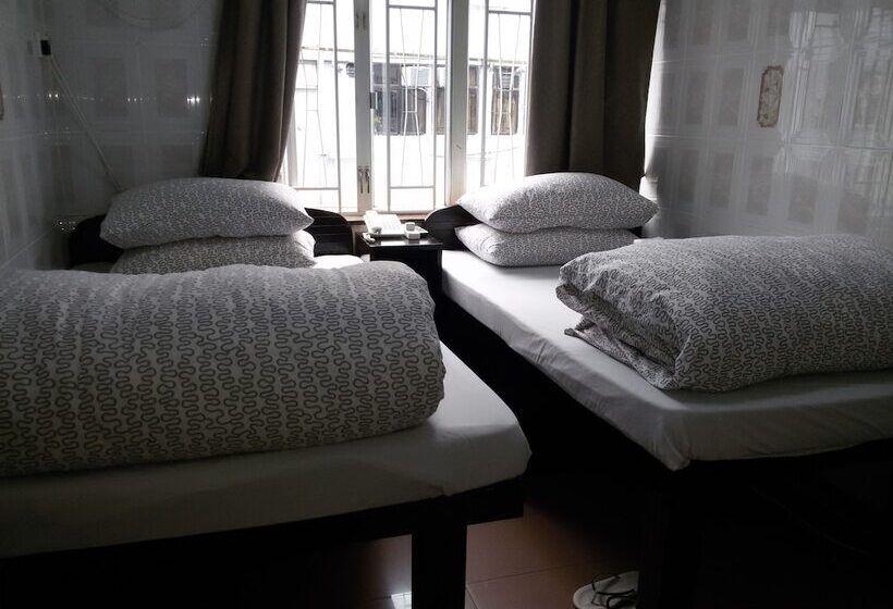 پانسیون Tom's Guest House