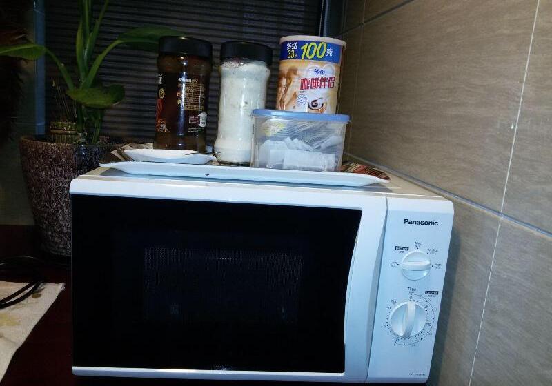 پانسیون Tom's Guest House