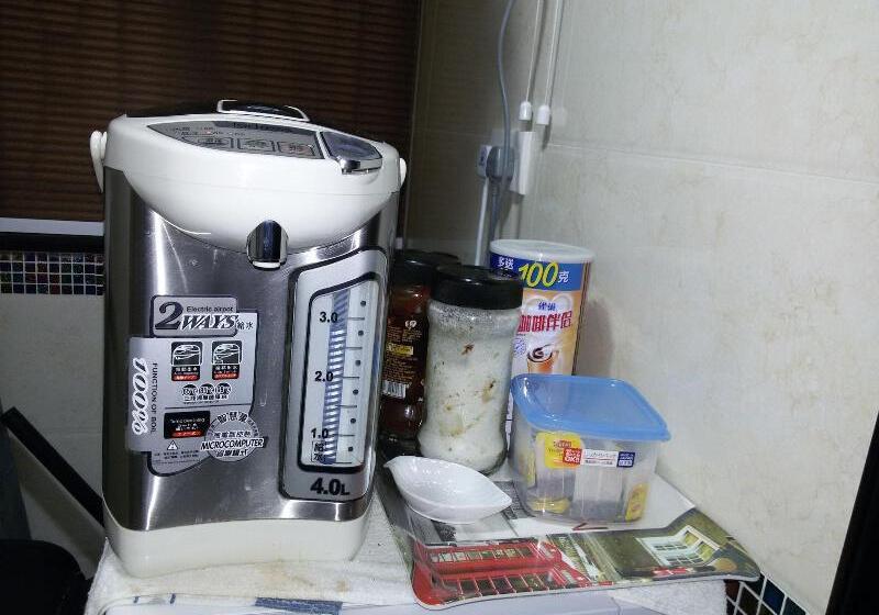 پانسیون Tom's Guest House