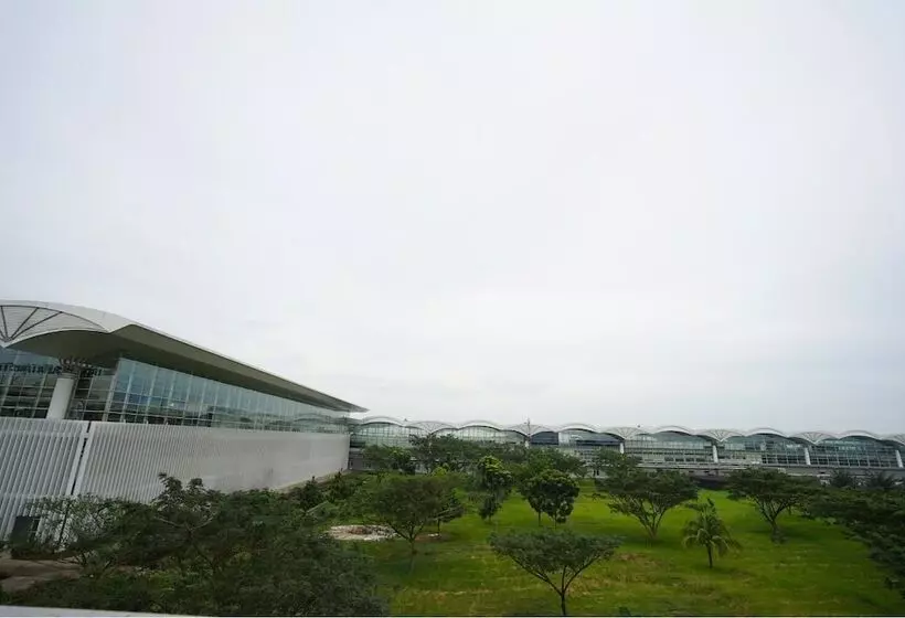 The Lively Hotel Kualanamu Airport Medan