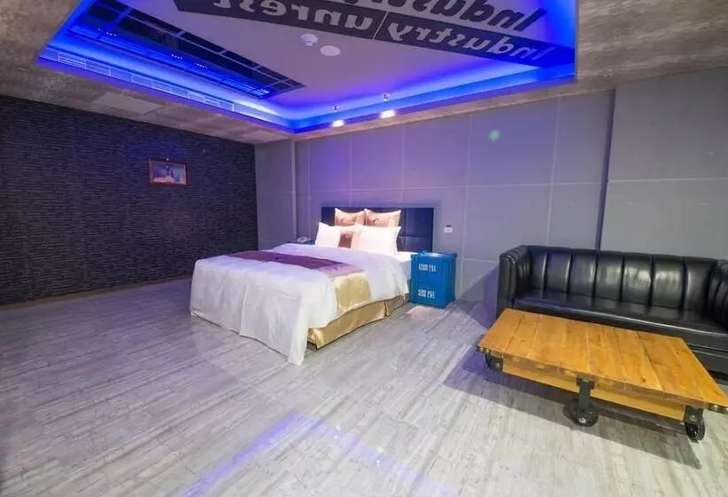 Tingshuai Motel
