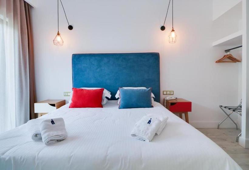 White Bottle Superior Apartments