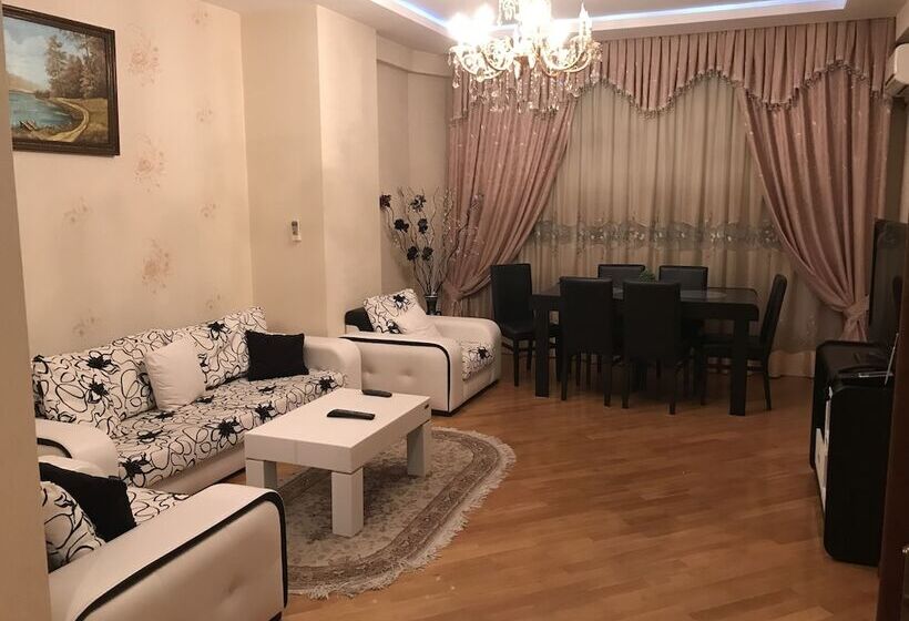 Al Khaleej City Center Apr