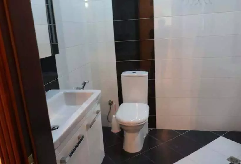 Al Khaleej City Center Apr