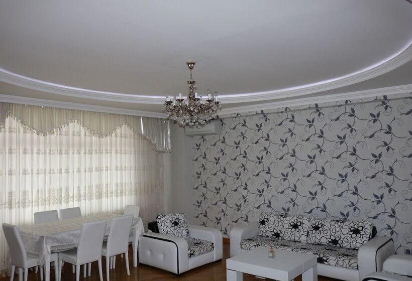 Al Khaleej City Center Apr