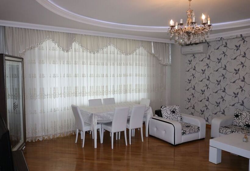 Al Khaleej City Center Apr