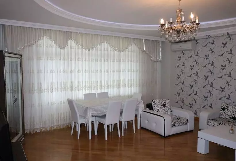 Al Khaleej City Center Apr