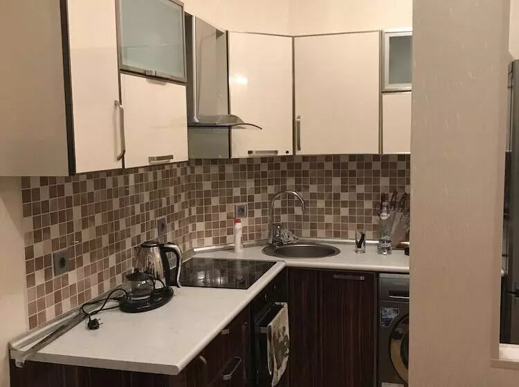 Al Khaleej City Center Apr