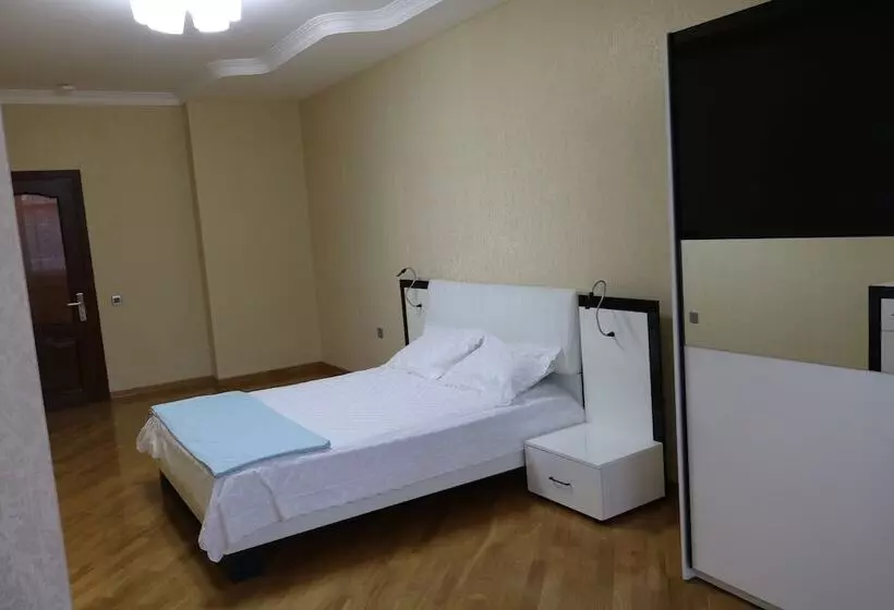 Al Khaleej City Center Apr