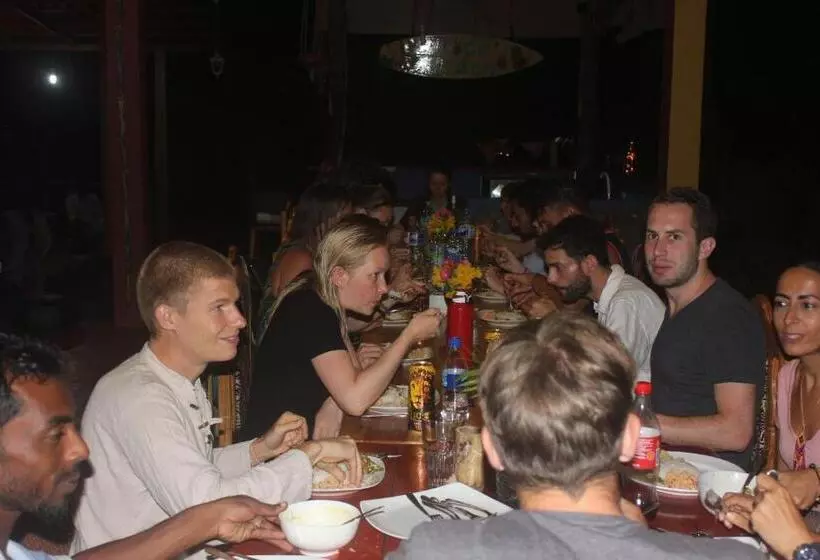Safasurf Camp   Hostel