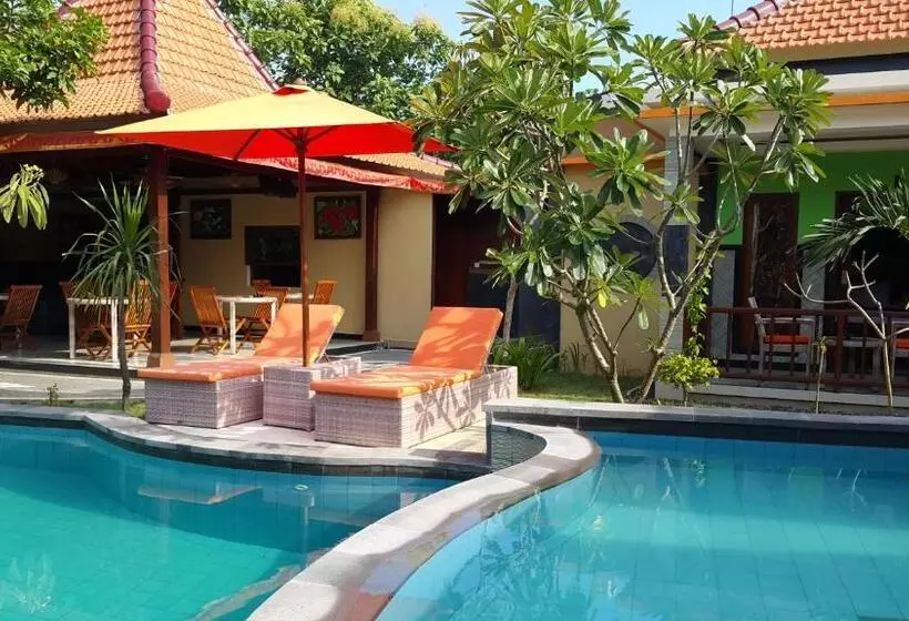 تختخواب و صبحانه The Taran Villas Lembongan