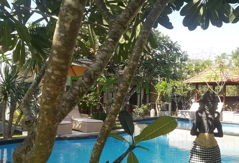 تختخواب و صبحانه The Taran Villas Lembongan