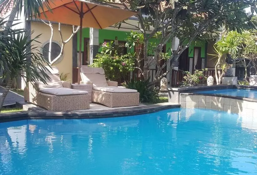 تختخواب و صبحانه The Taran Villas Lembongan