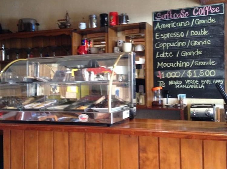 فندق فئة نجمة واحدة Arica Surf House