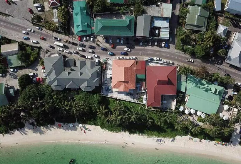 Shanaz Beachside Retreat