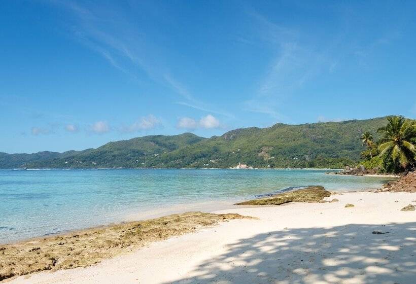 Shanaz Beachside Retreat