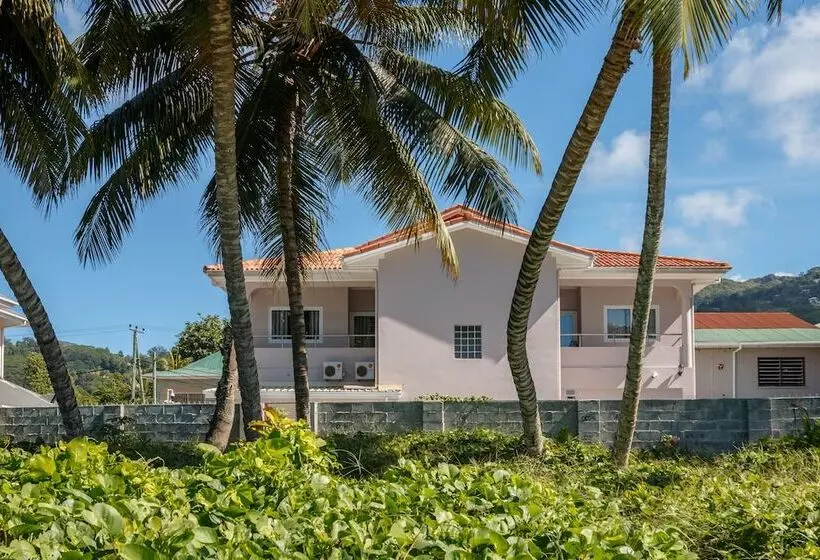 Shanaz Beachside Retreat