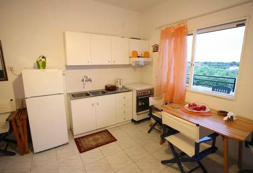 Agrambeli Plaka