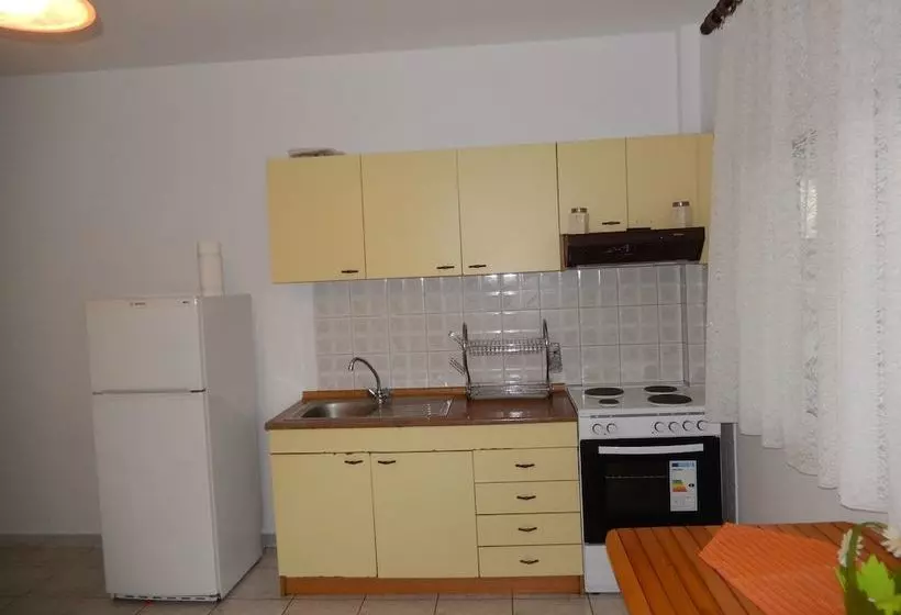 Agrambeli Plaka