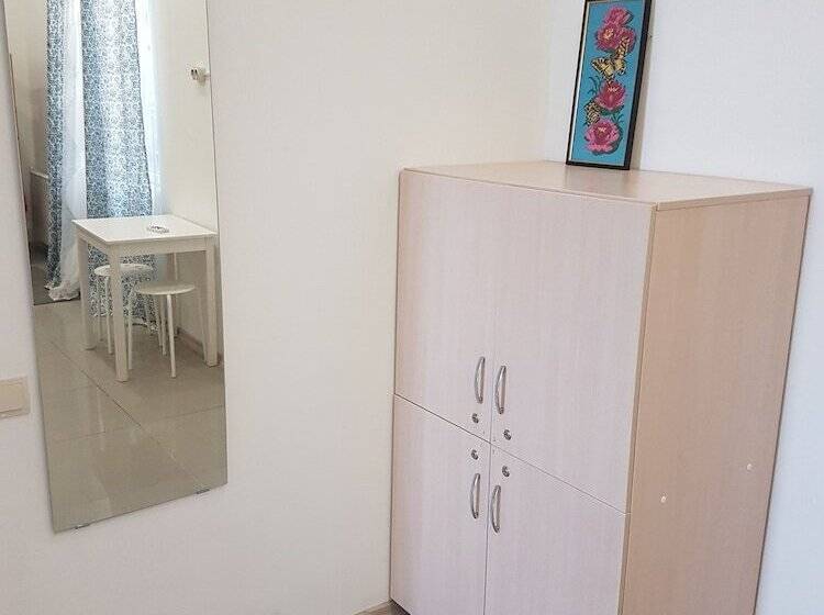 Hostel Nochi V Sochi