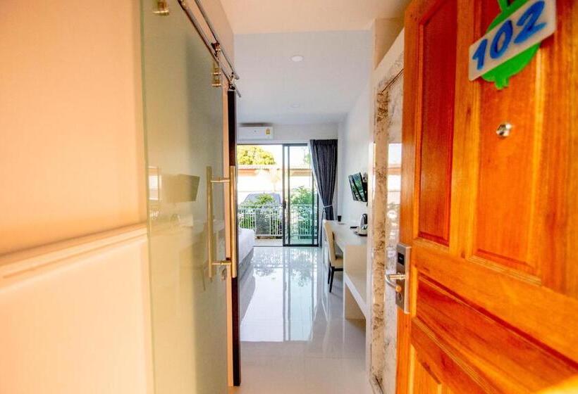 هتل Baan Yamoo Ranong