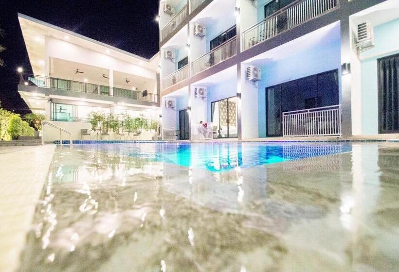 هتل Baan Yamoo Ranong