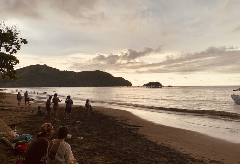 בית מלון כפרי Claudio & Gloria Beach Front