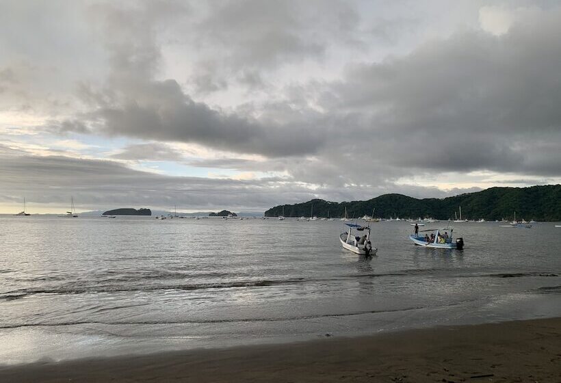 בית מלון כפרי Claudio & Gloria Beach Front
