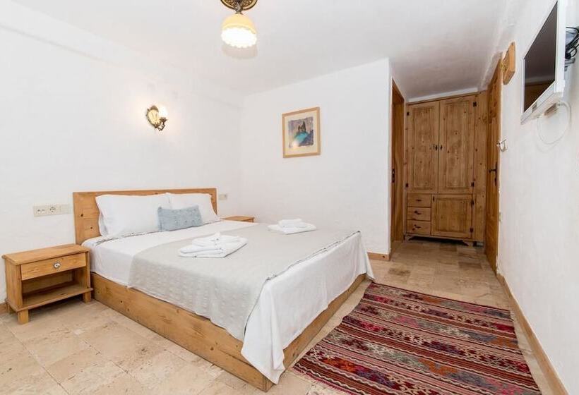 هتل Kaya Guest House