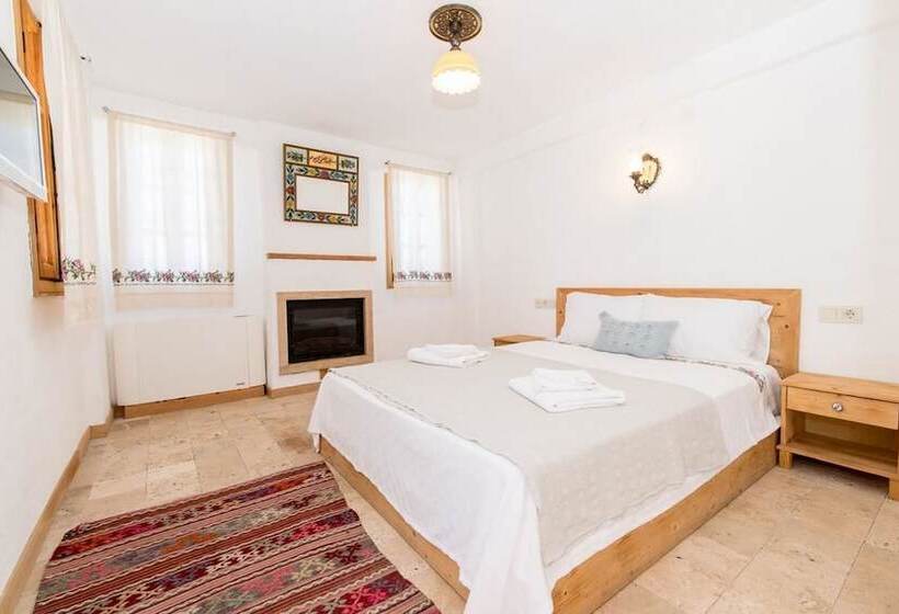 هتل Kaya Guest House