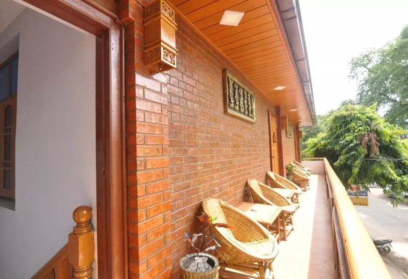 هتل Shwe Na Di Guest House
