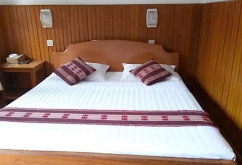 هتل Shwe Na Di Guest House