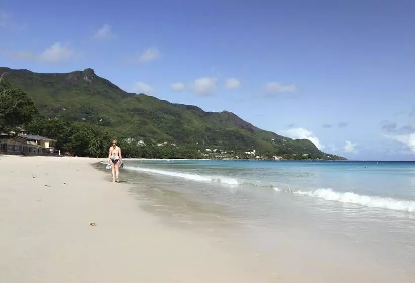 پانسیون Forest Lodge