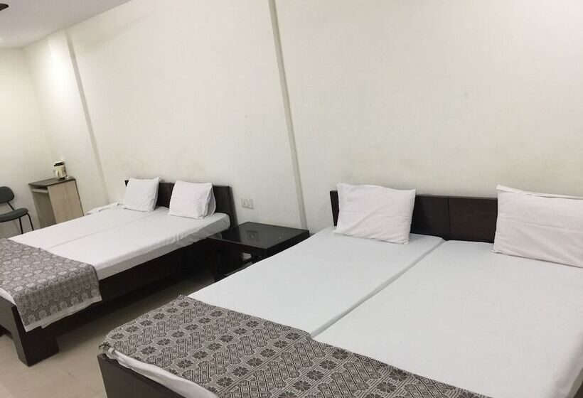 פנסיון Vrp Guest House