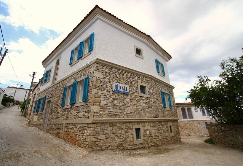 Cesme Kale Tas Apart